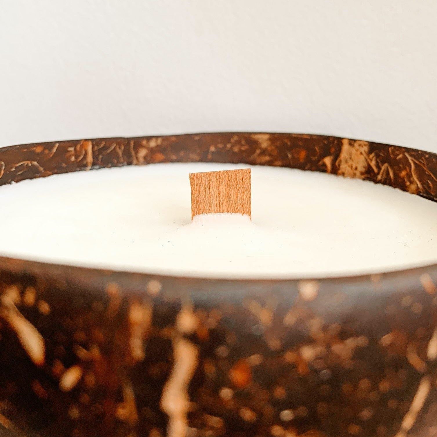 Coconut Candle - Lemongrass | Eco-friendly Soy Wax Candles