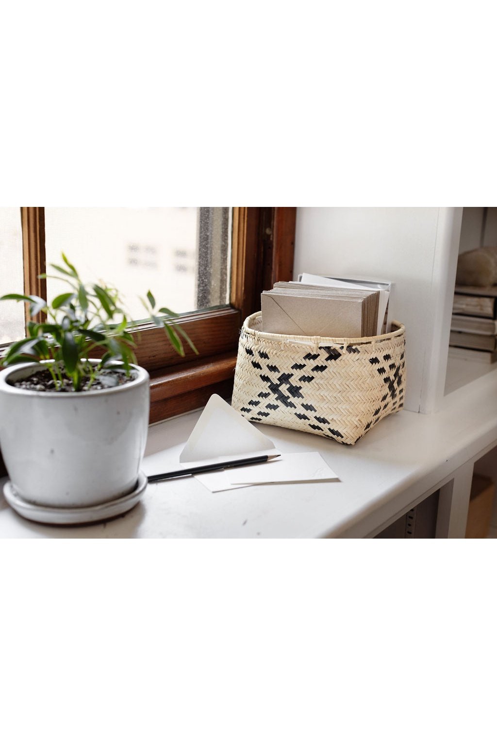 Storage Organizer with Rattan Rim | Stripe Noir