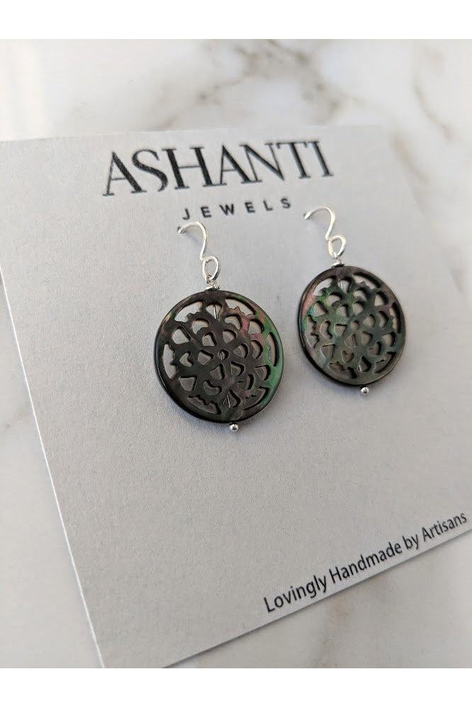 Round Mother of Pearl Silver Earrings